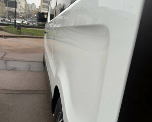 Белый Рено Трафик, объемом двигателя 1.6 л и пробегом 253 тыс. км за 13600 $, фото 7 на Automoto.ua