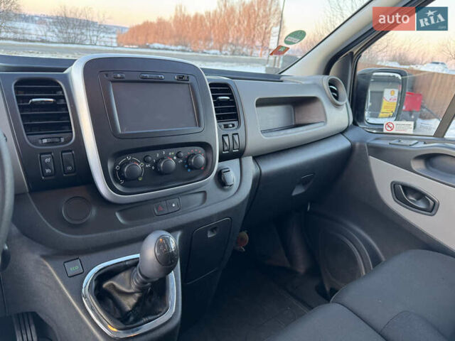 Білий Рено Трафік, об'ємом двигуна 1.6 л та пробігом 261 тис. км за 17300 $, фото 41 на Automoto.ua