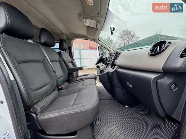 Білий Рено Трафік, об'ємом двигуна 1.6 л та пробігом 276 тис. км за 13499 $, фото 33 на Automoto.ua