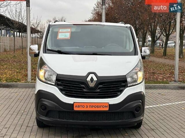 Белый Рено Трафик, объемом двигателя 1.6 л и пробегом 228 тыс. км за 16800 $, фото 1 на Automoto.ua