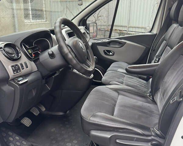Білий Рено Трафік, об'ємом двигуна 1.6 л та пробігом 191 тис. км за 15700 $, фото 13 на Automoto.ua
