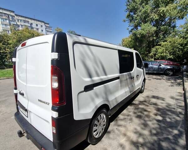 Білий Рено Трафік, об'ємом двигуна 1.6 л та пробігом 302 тис. км за 15500 $, фото 4 на Automoto.ua