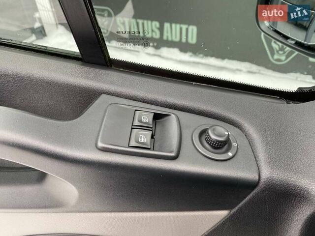 Білий Рено Трафік, об'ємом двигуна 1.6 л та пробігом 201 тис. км за 16000 $, фото 11 на Automoto.ua