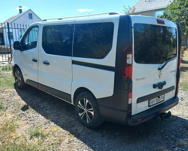 Белый Рено Трафик, объемом двигателя 1.6 л и пробегом 160 тыс. км за 17350 $, фото 9 на Automoto.ua