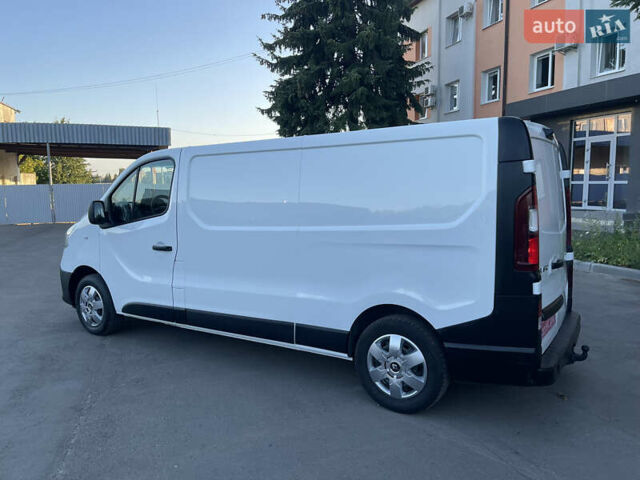 Білий Рено Трафік, об'ємом двигуна 1.6 л та пробігом 142 тис. км за 12900 $, фото 4 на Automoto.ua