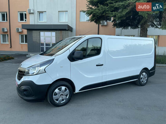 Білий Рено Трафік, об'ємом двигуна 1.6 л та пробігом 142 тис. км за 12900 $, фото 2 на Automoto.ua