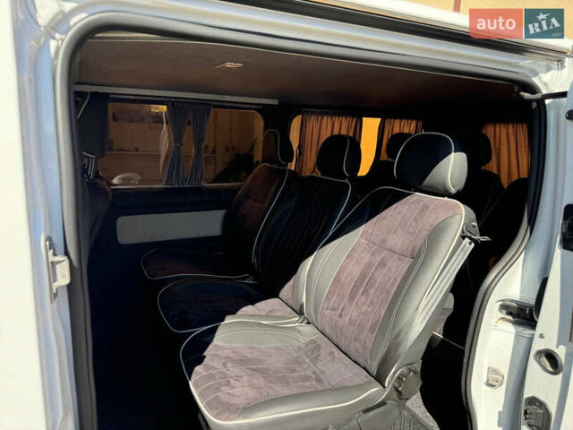 Белый Рено Трафик, объемом двигателя 1.6 л и пробегом 279 тыс. км за 16400 $, фото 20 на Automoto.ua