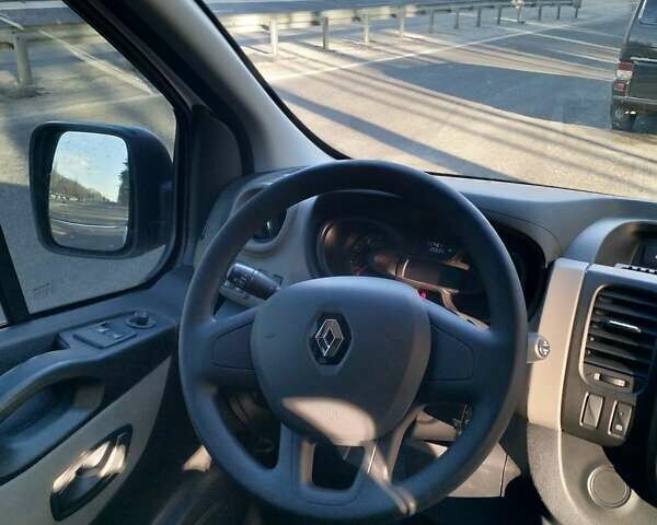 Белый Рено Трафик, объемом двигателя 1.6 л и пробегом 117 тыс. км за 18750 $, фото 10 на Automoto.ua