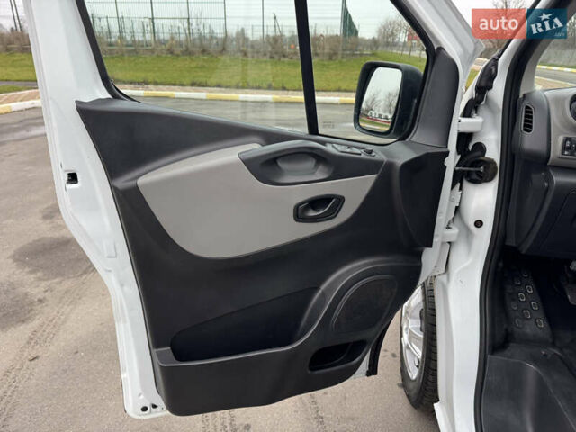 Білий Рено Трафік, об'ємом двигуна 0 л та пробігом 178 тис. км за 17800 $, фото 40 на Automoto.ua