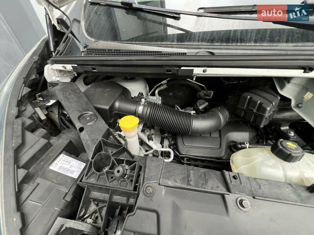 Рено Трафик 2017 в Дубно на Automoto.ua Белый Рено Трафик, объемом двигателя 1.6 л и пробегом 246 тыс. км за 11300 $, фото 18 на Automoto.ua