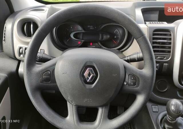 Білий Рено Трафік, об'ємом двигуна 1.6 л та пробігом 305 тис. км за 17200 $, фото 13 на Automoto.ua