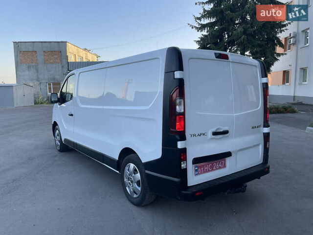 Білий Рено Трафік, об'ємом двигуна 1.6 л та пробігом 142 тис. км за 12900 $, фото 5 на Automoto.ua