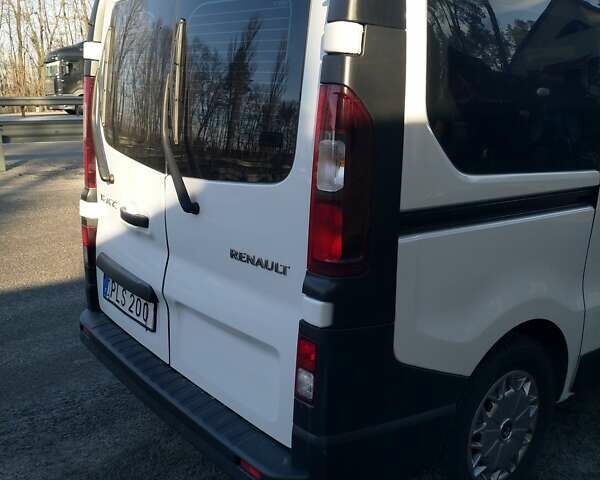Белый Рено Трафик, объемом двигателя 1.6 л и пробегом 117 тыс. км за 18750 $, фото 35 на Automoto.ua
