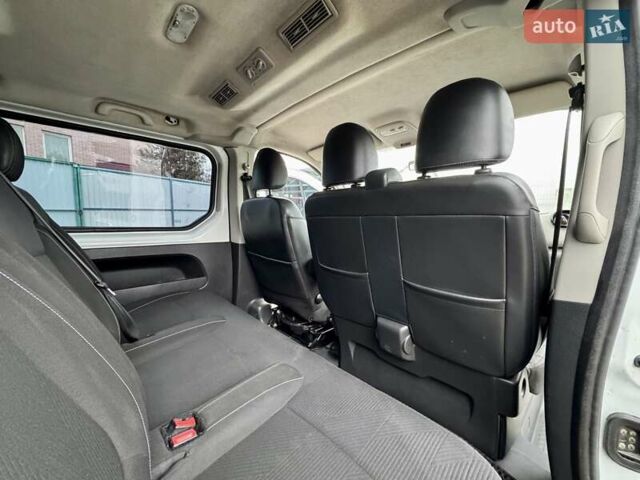 Білий Рено Трафік, об'ємом двигуна 1.6 л та пробігом 276 тис. км за 13499 $, фото 31 на Automoto.ua