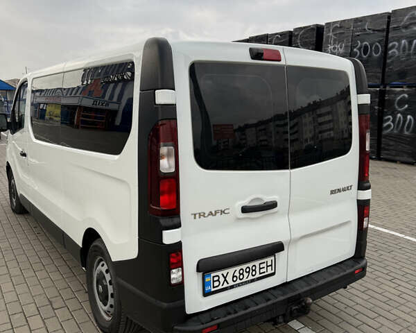 Білий Рено Трафік, об'ємом двигуна 1.6 л та пробігом 185 тис. км за 17500 $, фото 6 на Automoto.ua