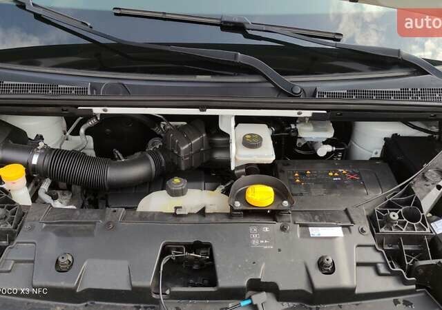 Білий Рено Трафік, об'ємом двигуна 1.6 л та пробігом 305 тис. км за 17200 $, фото 21 на Automoto.ua