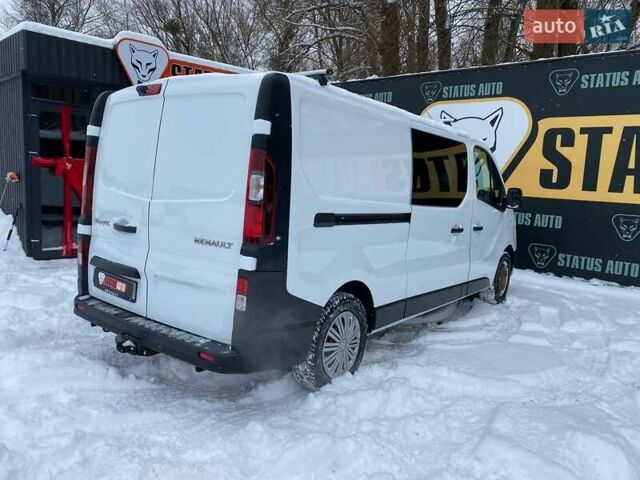 Білий Рено Трафік, об'ємом двигуна 1.6 л та пробігом 201 тис. км за 16000 $, фото 7 на Automoto.ua