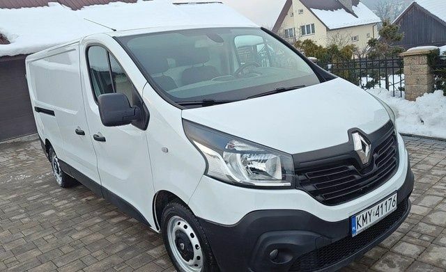 Белый Рено Трафик, объемом двигателя 1.6 л и пробегом 238 тыс. км за 9500 $, фото 2 на Automoto.ua