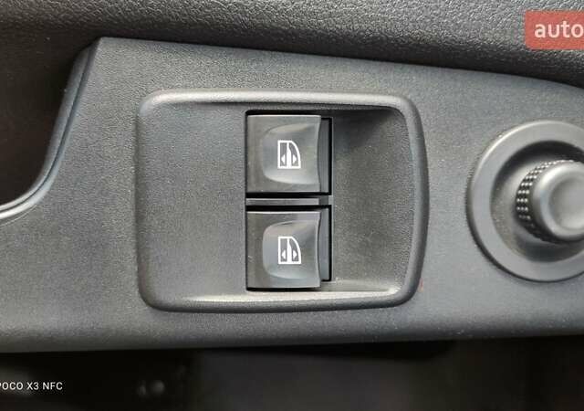 Білий Рено Трафік, об'ємом двигуна 1.6 л та пробігом 305 тис. км за 17200 $, фото 14 на Automoto.ua