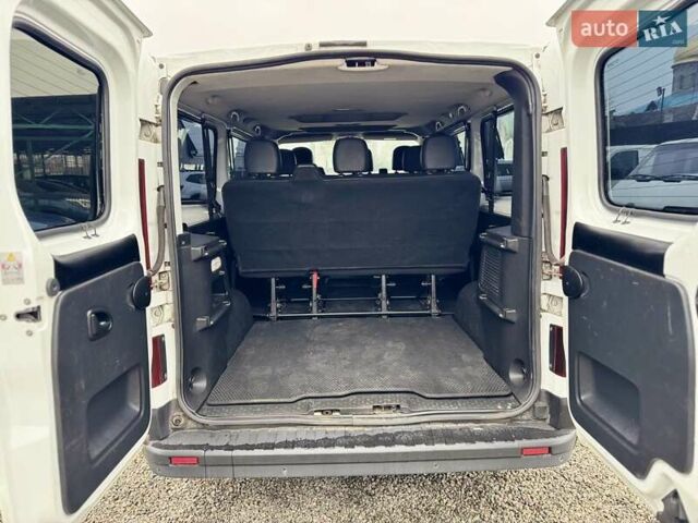 Білий Рено Трафік, об'ємом двигуна 1.6 л та пробігом 276 тис. км за 13499 $, фото 13 на Automoto.ua
