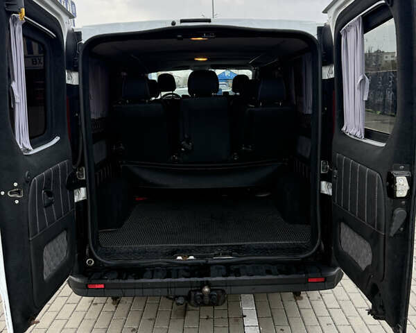 Білий Рено Трафік, об'ємом двигуна 1.6 л та пробігом 185 тис. км за 17500 $, фото 5 на Automoto.ua