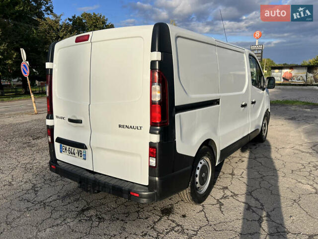 Рено Трафик 2017 в Дубно на Automoto.ua Белый Рено Трафик, объемом двигателя 1.6 л и пробегом 246 тыс. км за 11300 $, фото 4 на Automoto.ua