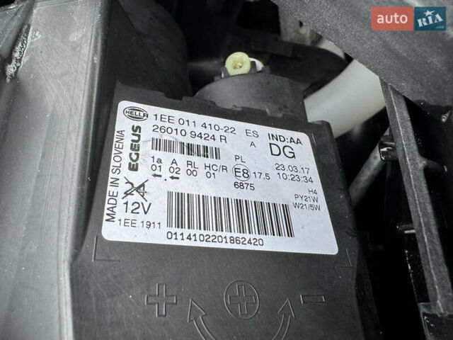 Білий Рено Трафік, об'ємом двигуна 0 л та пробігом 178 тис. км за 17800 $, фото 56 на Automoto.ua