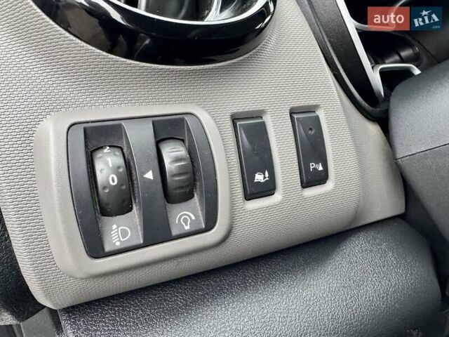 Білий Рено Трафік, об'ємом двигуна 1.6 л та пробігом 276 тис. км за 13499 $, фото 23 на Automoto.ua