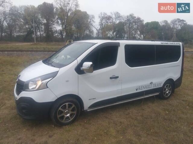 Белый Рено Трафик, объемом двигателя 1.6 л и пробегом 267 тыс. км за 19500 $, фото 1 на Automoto.ua