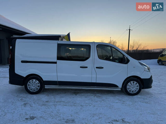 Білий Рено Трафік, об'ємом двигуна 1.6 л та пробігом 261 тис. км за 17300 $, фото 11 на Automoto.ua