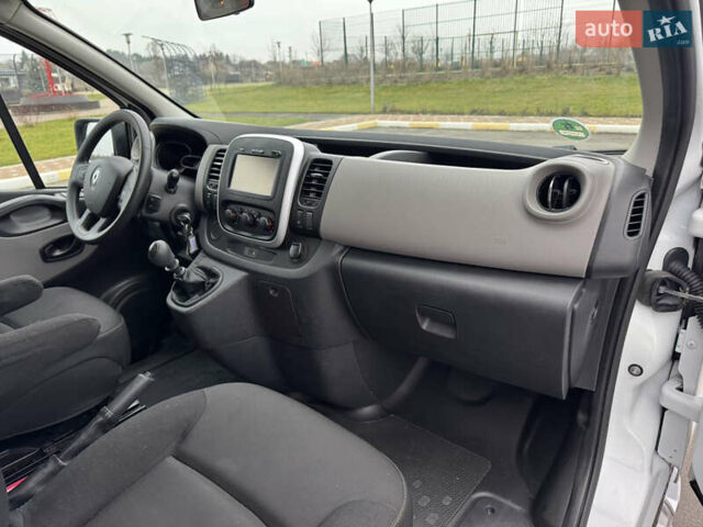 Білий Рено Трафік, об'ємом двигуна 0 л та пробігом 178 тис. км за 17800 $, фото 43 на Automoto.ua