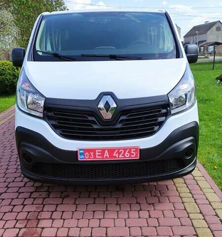 Білий Рено Трафік, об'ємом двигуна 1.6 л та пробігом 305 тис. км за 17200 $, фото 1 на Automoto.ua