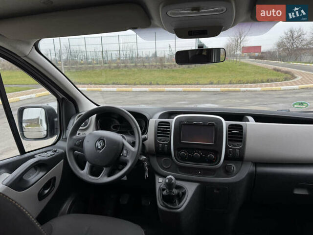 Білий Рено Трафік, об'ємом двигуна 0 л та пробігом 178 тис. км за 17800 $, фото 33 на Automoto.ua