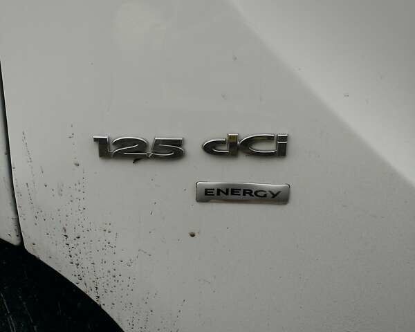 Белый Рено Трафик, объемом двигателя 1.6 л и пробегом 117 тыс. км за 18750 $, фото 9 на Automoto.ua