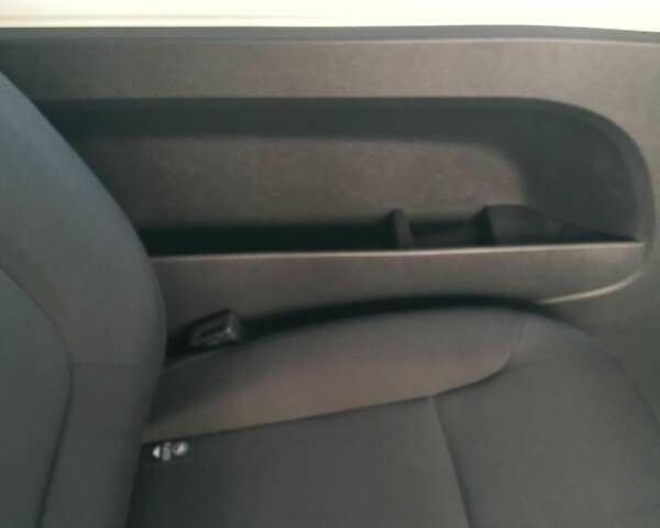 Белый Рено Трафик, объемом двигателя 1.6 л и пробегом 117 тыс. км за 18750 $, фото 18 на Automoto.ua