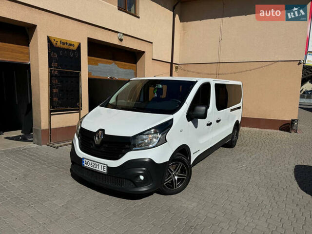 Белый Рено Трафик, объемом двигателя 1.6 л и пробегом 279 тыс. км за 16400 $, фото 2 на Automoto.ua