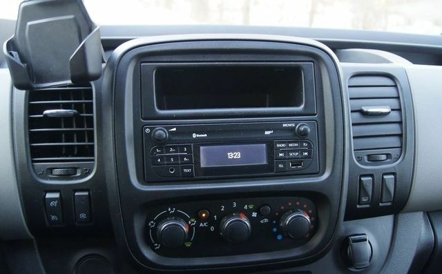 Белый Рено Трафик, объемом двигателя 1.6 л и пробегом 186 тыс. км за 11200 $, фото 17 на Automoto.ua