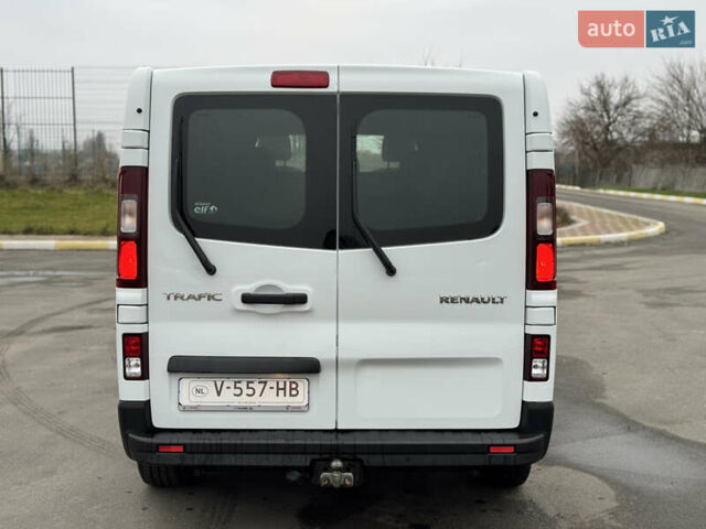 Білий Рено Трафік, об'ємом двигуна 0 л та пробігом 178 тис. км за 17800 $, фото 7 на Automoto.ua