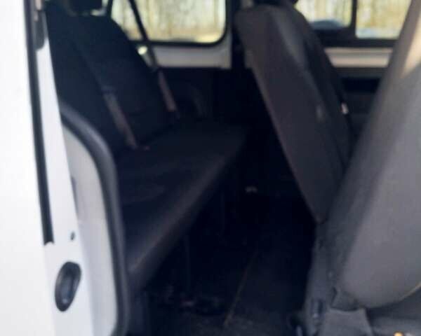 Белый Рено Трафик, объемом двигателя 1.6 л и пробегом 117 тыс. км за 18750 $, фото 20 на Automoto.ua