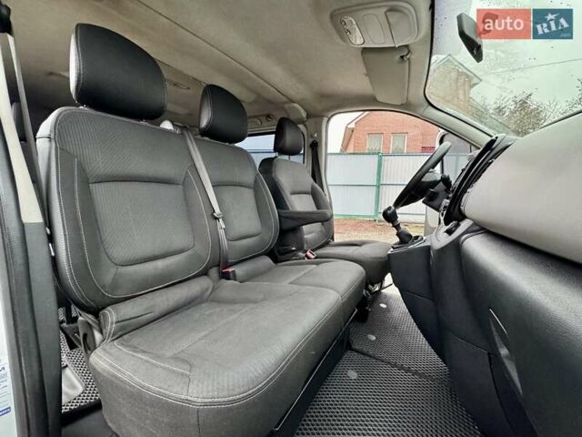 Білий Рено Трафік, об'ємом двигуна 1.6 л та пробігом 276 тис. км за 13499 $, фото 32 на Automoto.ua