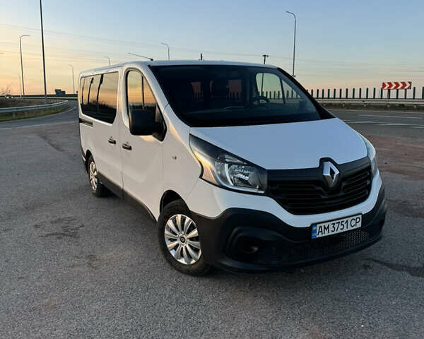 Білий Рено Трафік, об'ємом двигуна 1.6 л та пробігом 191 тис. км за 15700 $, фото 9 на Automoto.ua
