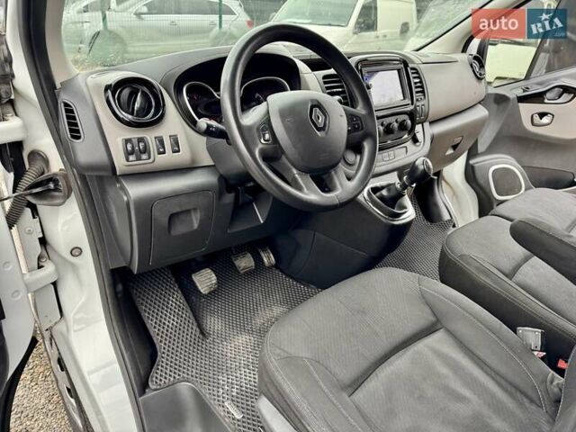 Білий Рено Трафік, об'ємом двигуна 1.6 л та пробігом 276 тис. км за 13499 $, фото 26 на Automoto.ua