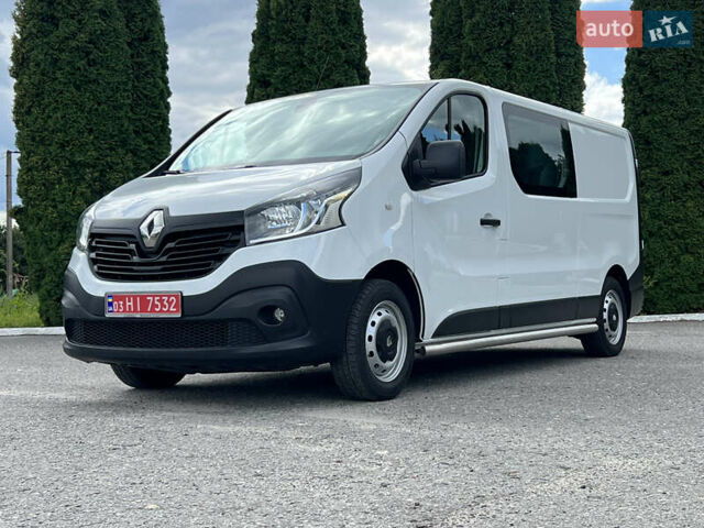 Білий Рено Трафік, об'ємом двигуна 1.6 л та пробігом 207 тис. км за 16999 $, фото 8 на Automoto.ua