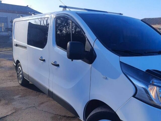 Белый Рено Трафик, объемом двигателя 1.6 л и пробегом 135 тыс. км за 13000 $, фото 7 на Automoto.ua