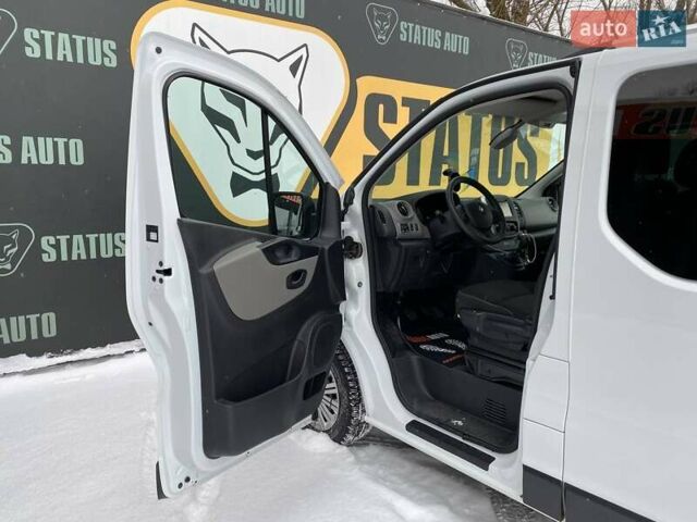 Білий Рено Трафік, об'ємом двигуна 1.6 л та пробігом 201 тис. км за 16000 $, фото 10 на Automoto.ua