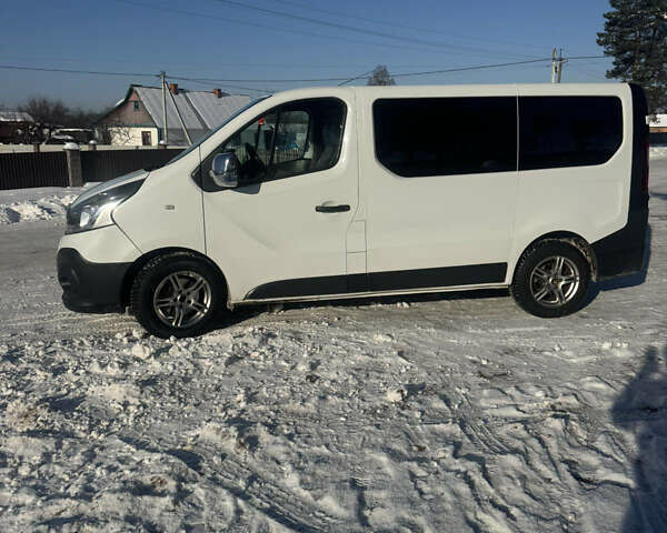 Білий Рено Трафік, об'ємом двигуна 1.6 л та пробігом 257 тис. км за 15800 $, фото 5 на Automoto.ua