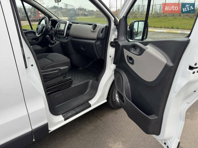 Білий Рено Трафік, об'ємом двигуна 0 л та пробігом 178 тис. км за 17800 $, фото 45 на Automoto.ua