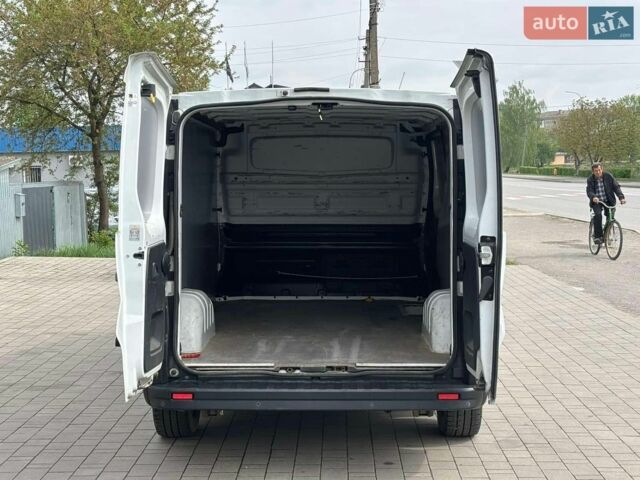 Белый Рено Трафик, объемом двигателя 1.6 л и пробегом 247 тыс. км за 12499 $, фото 27 на Automoto.ua