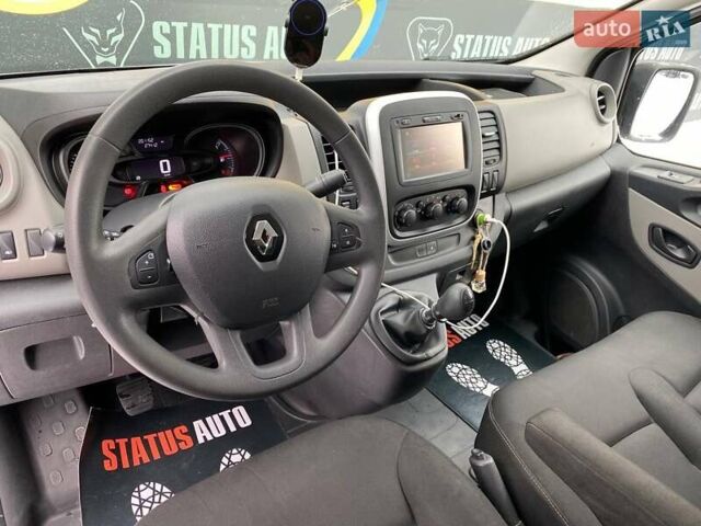 Білий Рено Трафік, об'ємом двигуна 1.6 л та пробігом 201 тис. км за 16000 $, фото 12 на Automoto.ua