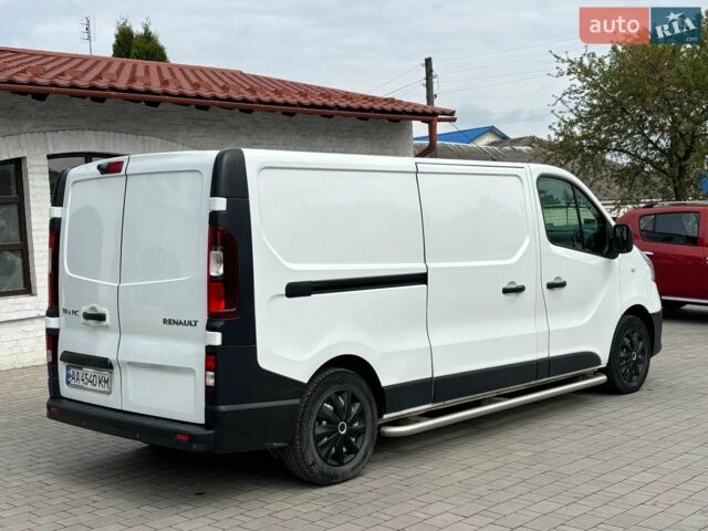 Белый Рено Трафик, объемом двигателя 1.6 л и пробегом 247 тыс. км за 12499 $, фото 46 на Automoto.ua